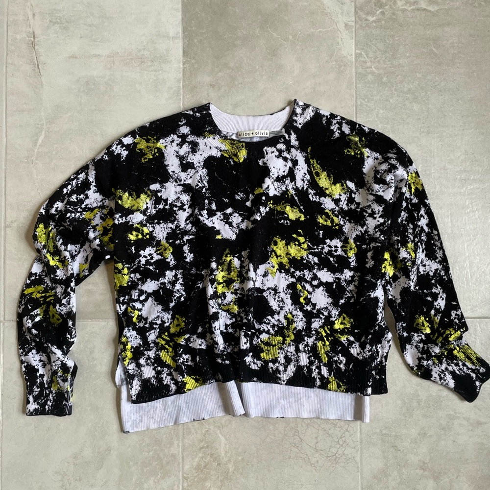 Alice + Olivia sweater top